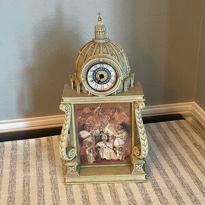Pope John Paul II Collector Clock - Works Great